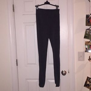 grey stirrup So leggings